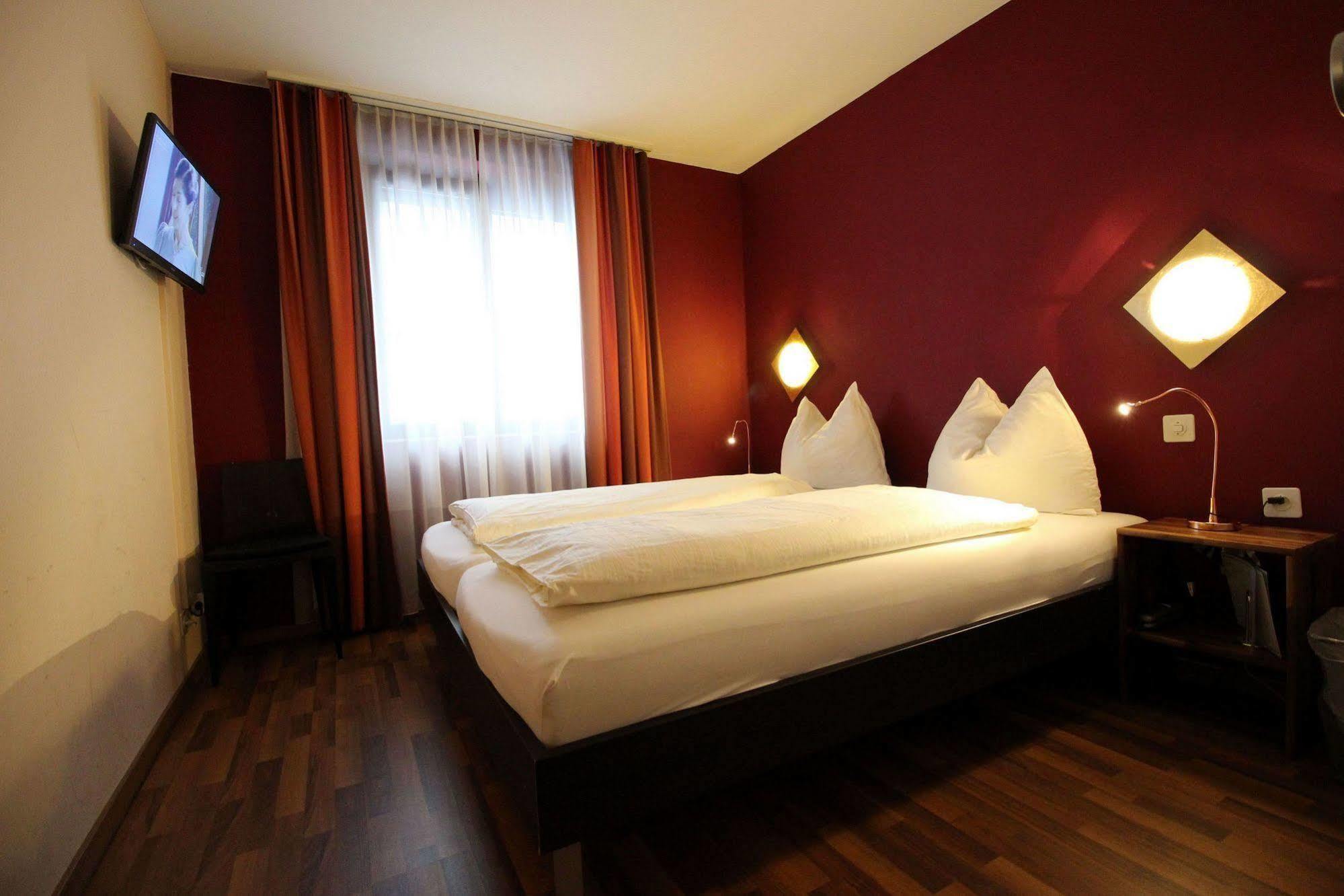 Hotel Falken Lucern Pokoj fotografie