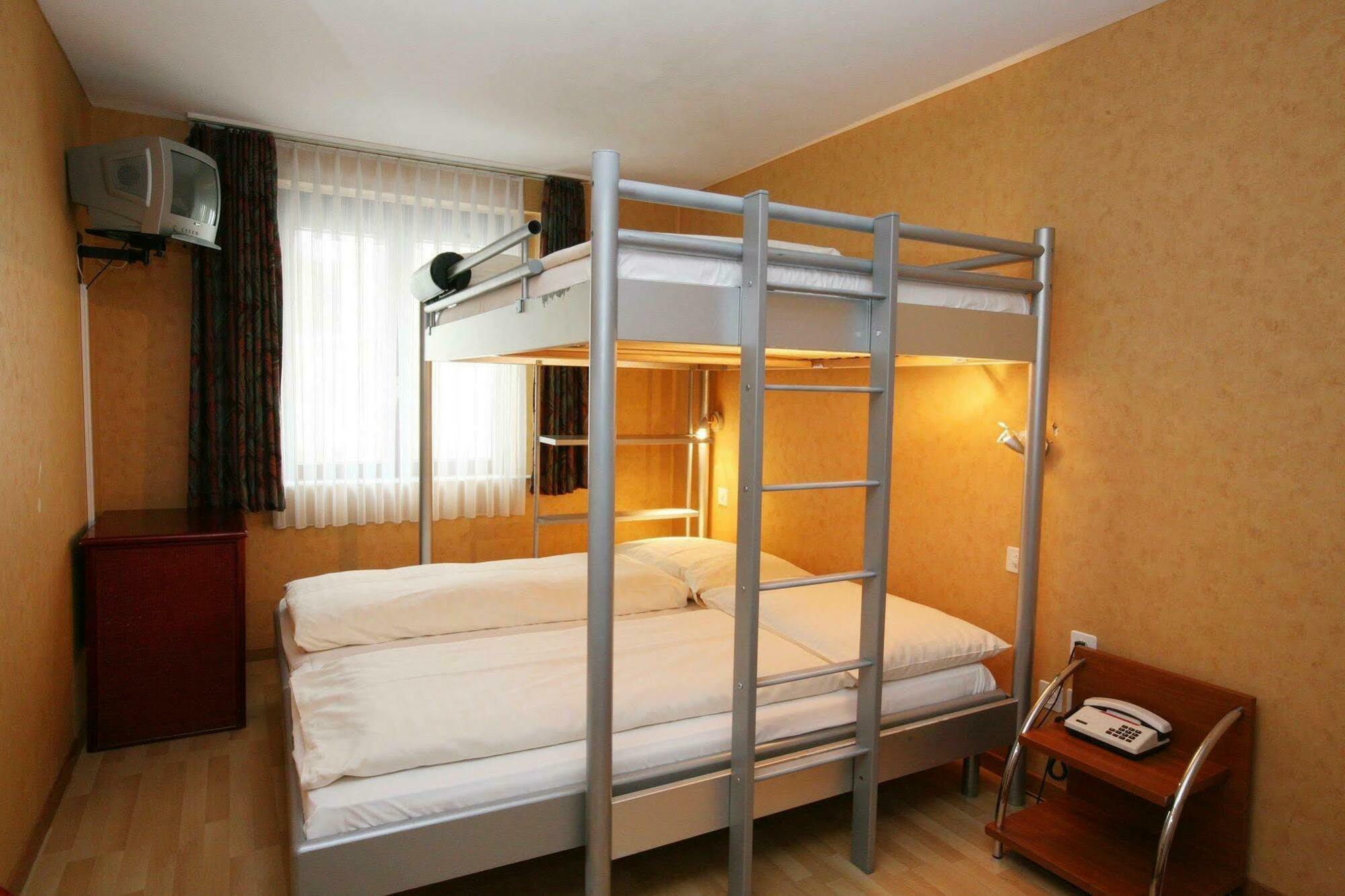 Hotel Falken Lucern Pokoj fotografie